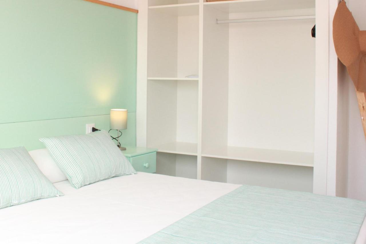 Yucas Homes Cala'N Blanes  Exteriör bild